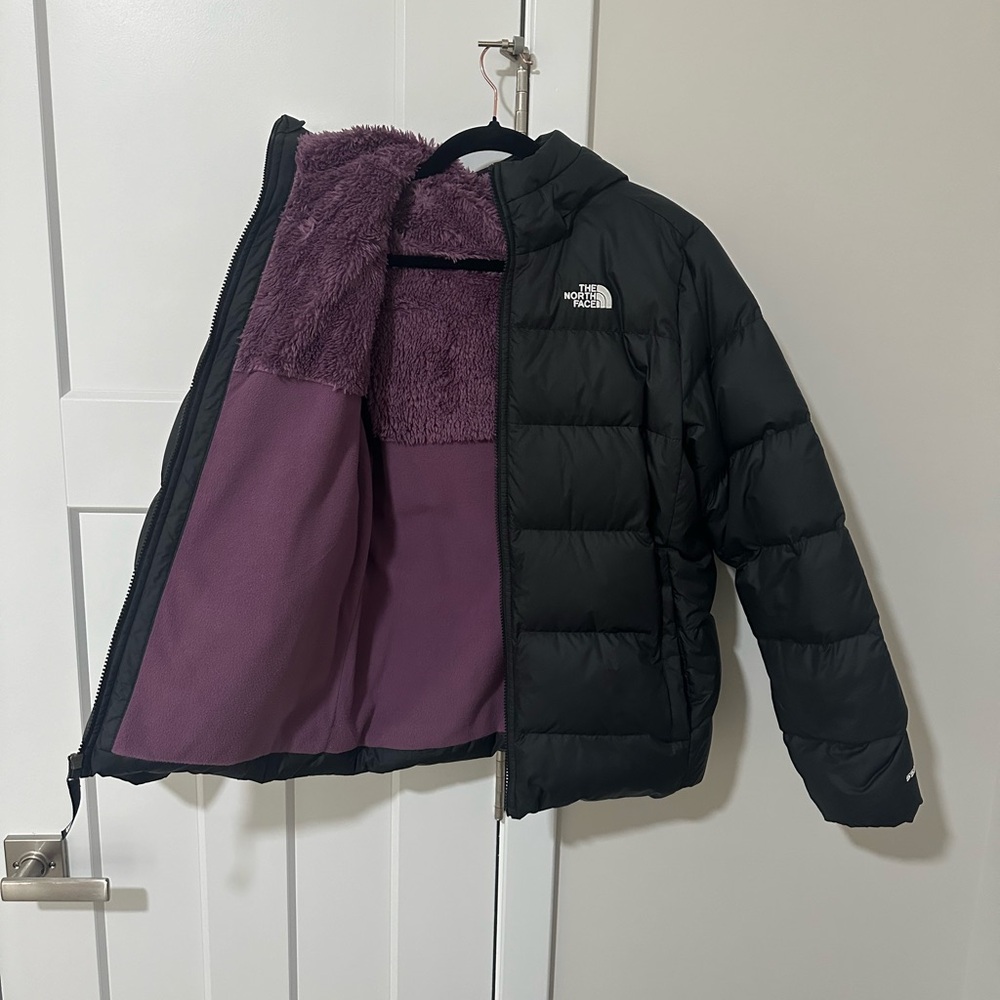 The North Face Hooded Down Puffer Jacket - Picture 3 of 6